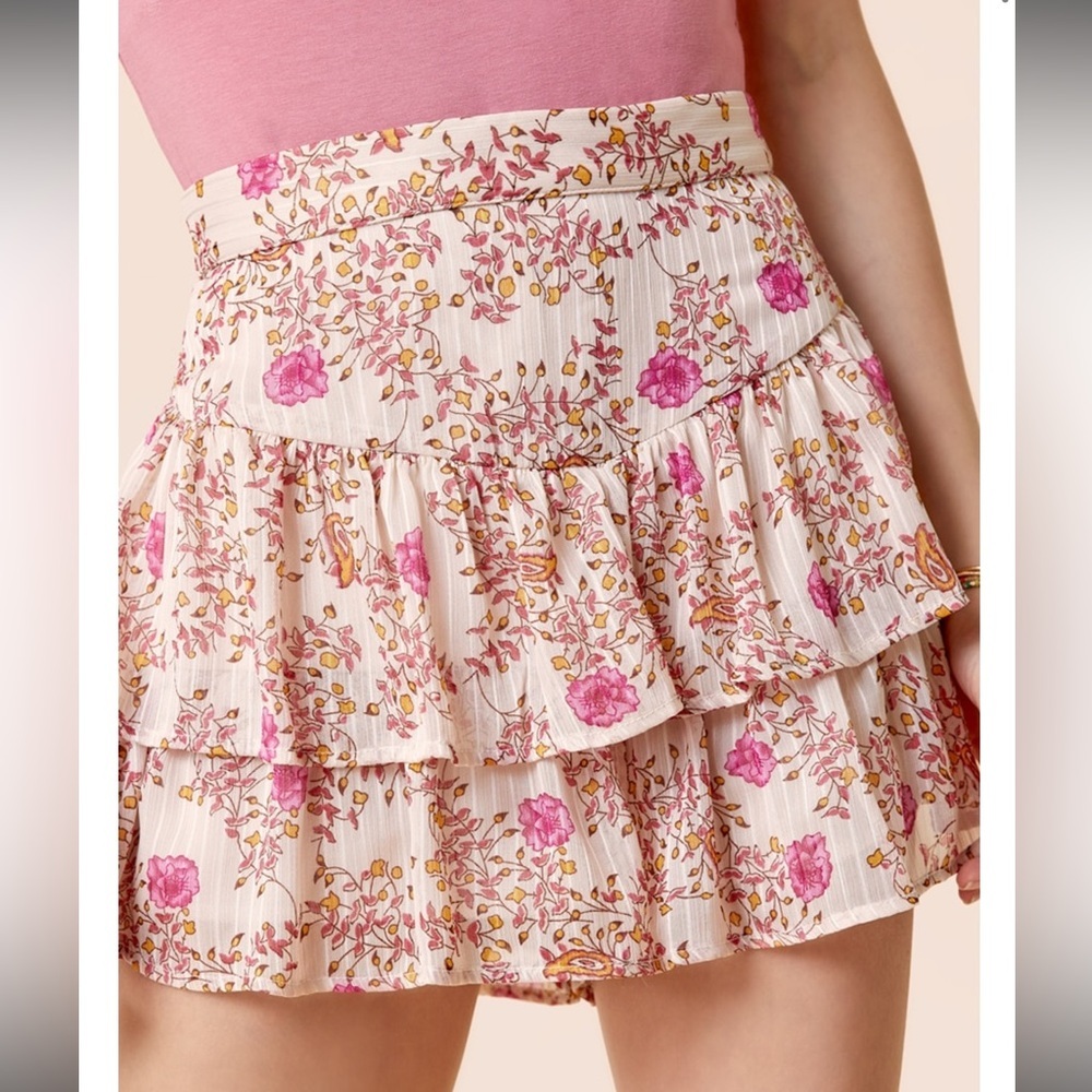 Phoebe Tired Floral Skort NWOT Size S
